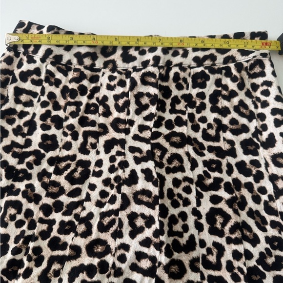 H&M Leopard Print Midi Skirt Size 2 - Picture 4 of 6